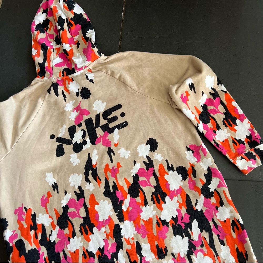 Nike Floral Print Hoodie in Beige, Pink, Orange, Black, White - Picture 15 of 15